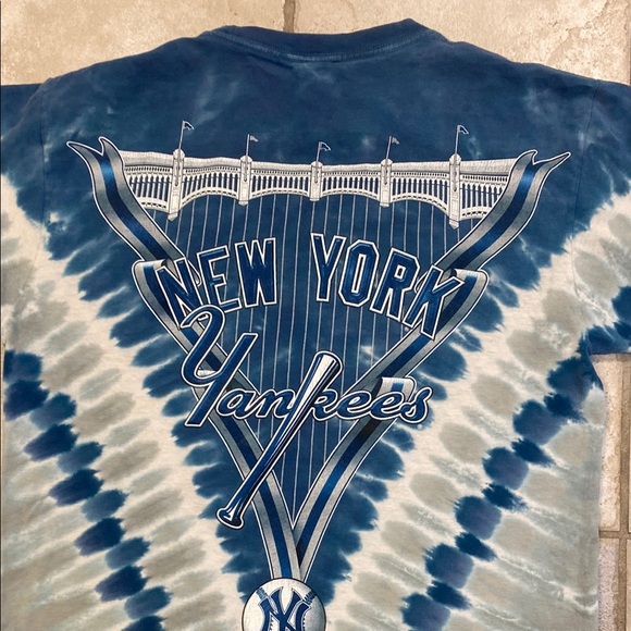 Vintage liquid blue Blue Tie-Dye New York Yankees T-Shirt - Picture 10 of 11